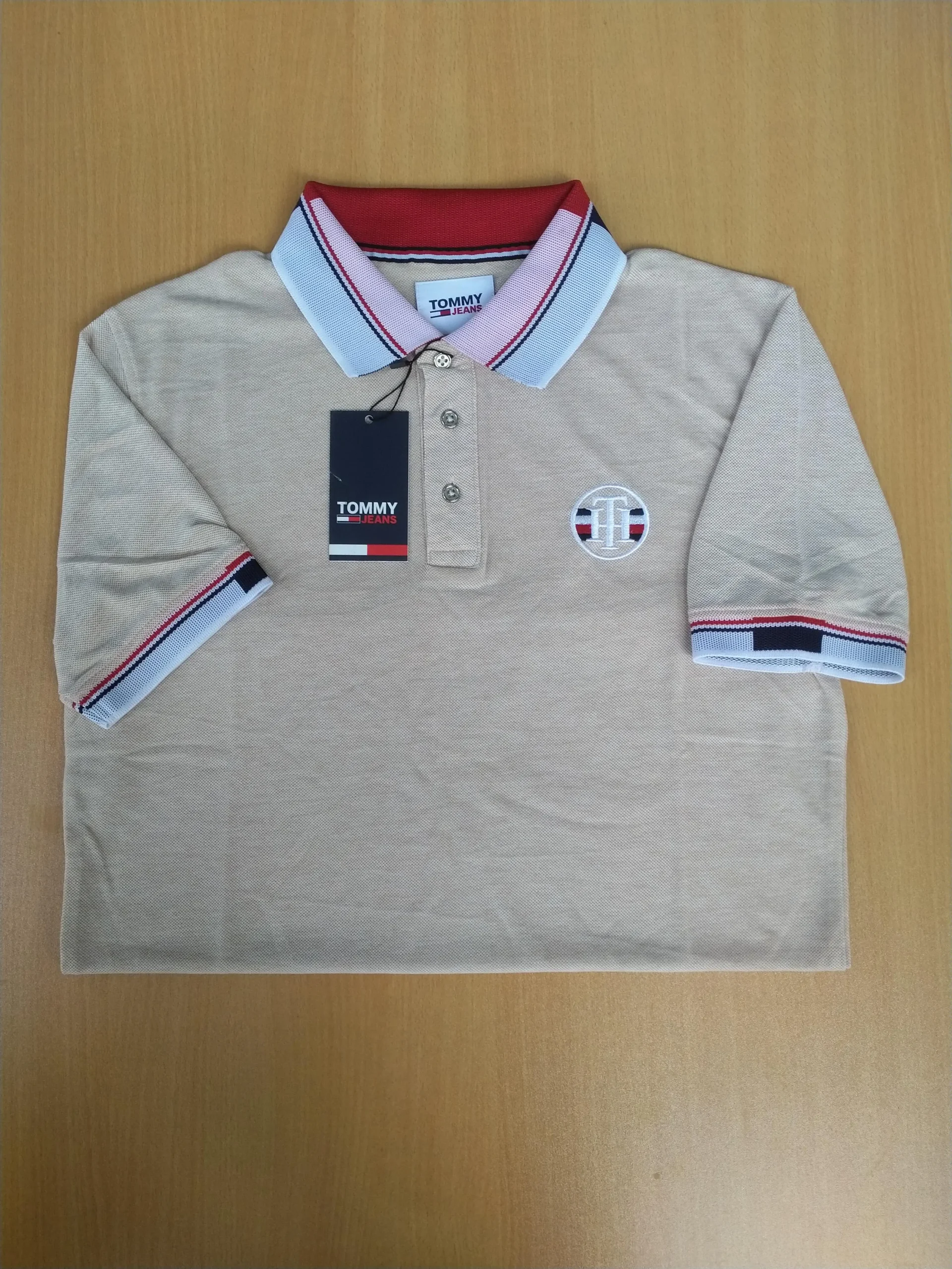 polo t-shirt